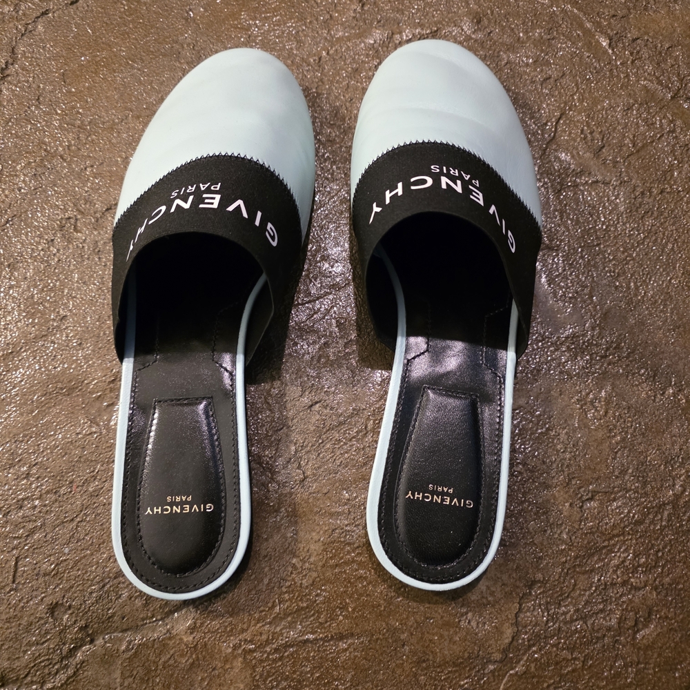 Givenchy Women's Black and White Slides Blue